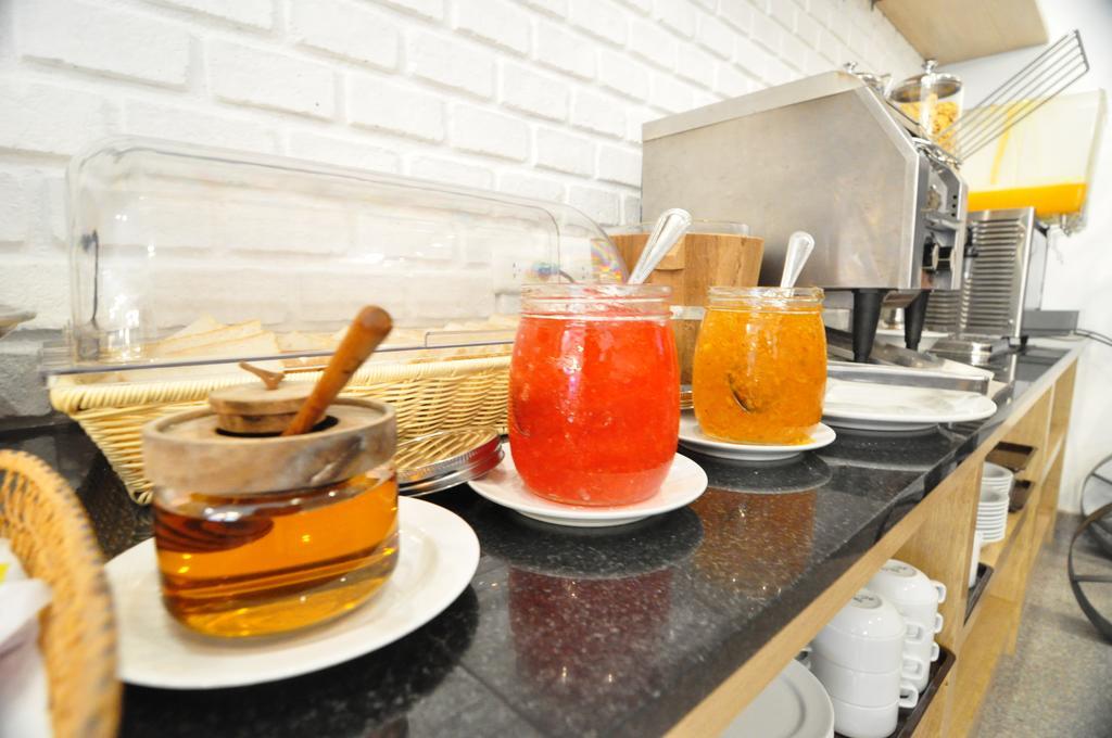 Forty Winks Phuket Hotel Patong Ngoại thất bức ảnh