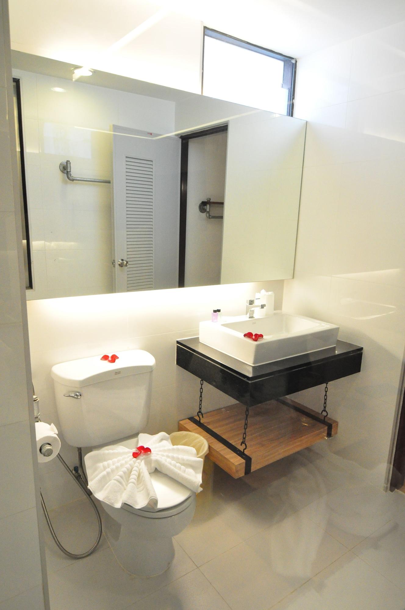 Forty Winks Phuket Hotel Patong Ngoại thất bức ảnh