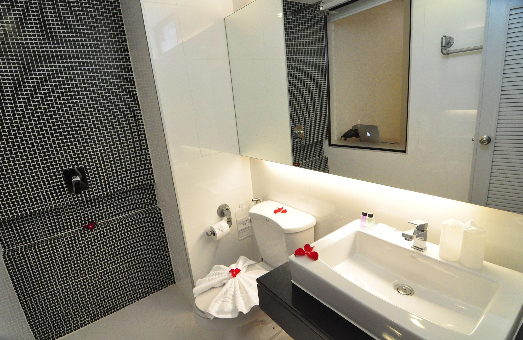 Forty Winks Phuket Hotel Patong Ngoại thất bức ảnh